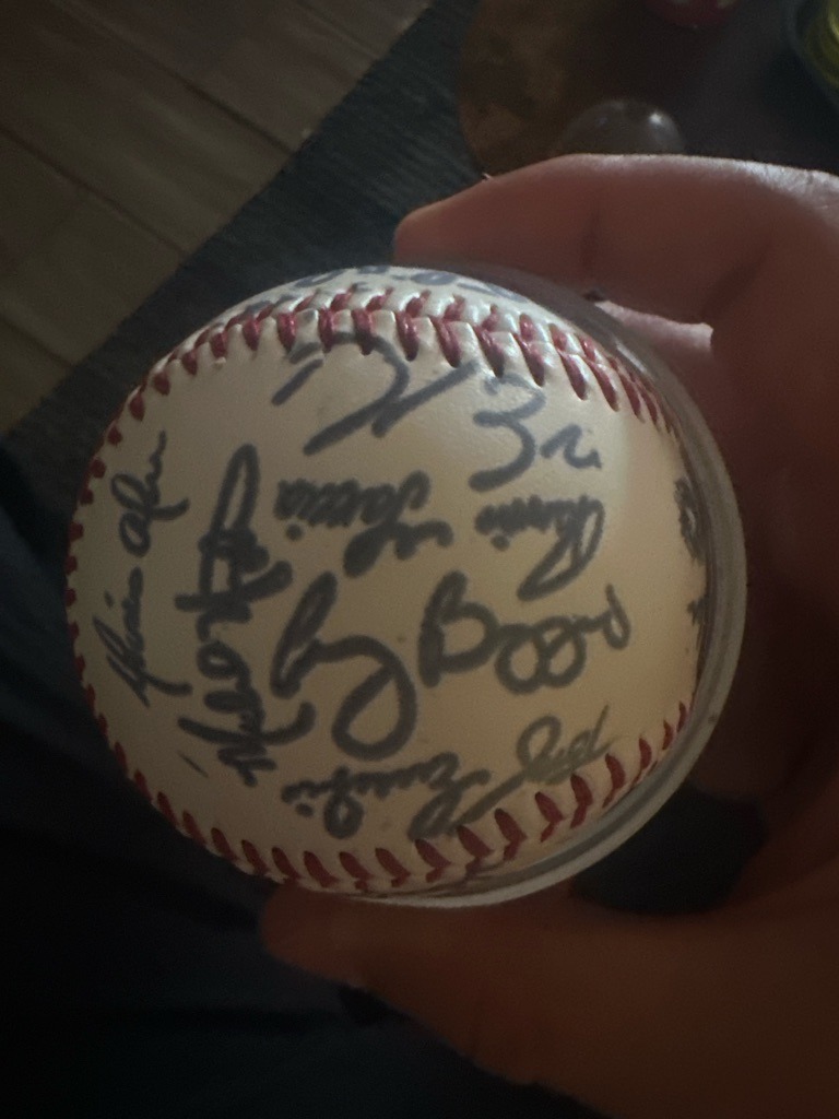 Barry Bonds (Primary prominence on sweet spot), alongside multiple San Francisco Giants teammates