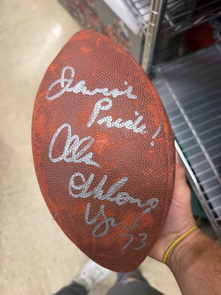 Dave Wilcox (with multiple signatures or inscriptions)