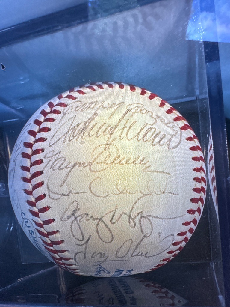 1970 Minnesota Twins Team (Multiple Signers)