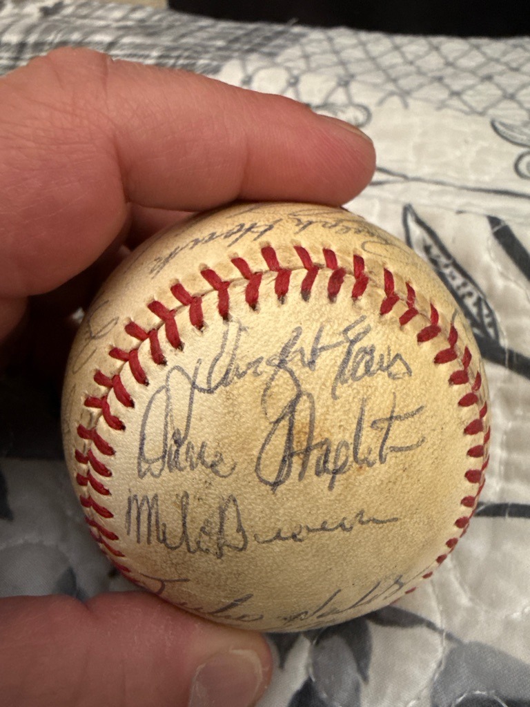 Multiple Signers (Team-Signed Baseball including notable players)