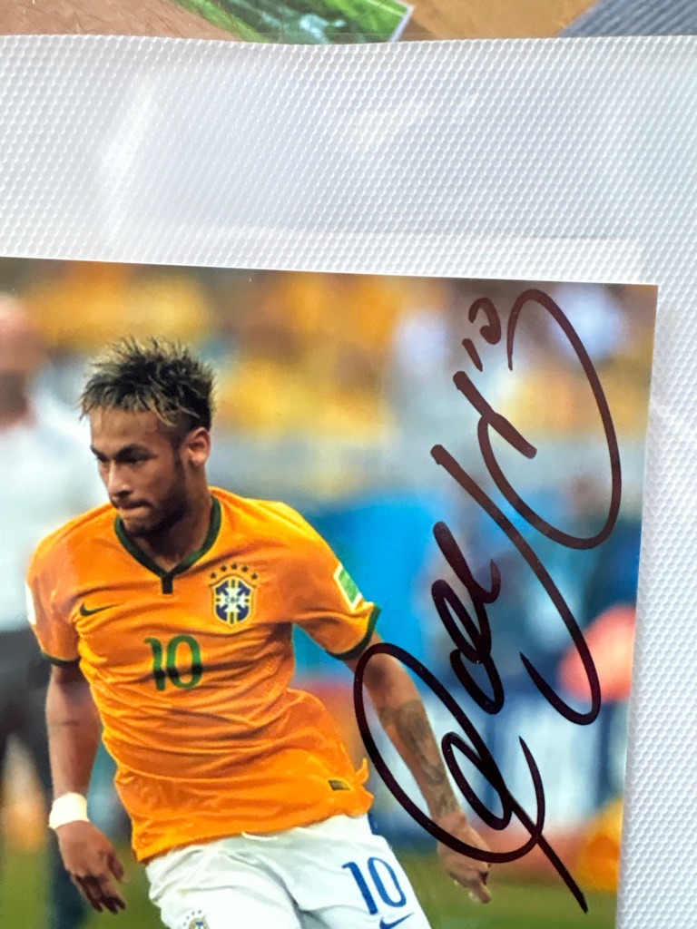 Neymar da Silva Santos Júnior (Neymar Jr.)
