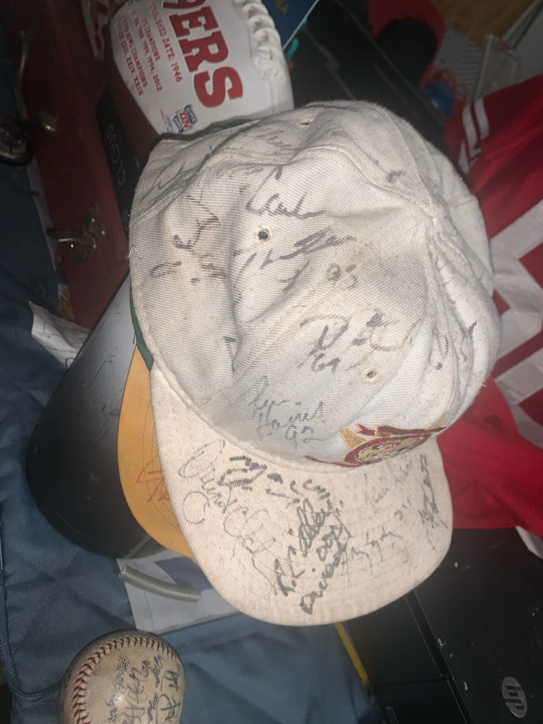 San Francisco 49ers Team-Signed (Multiple Signers)