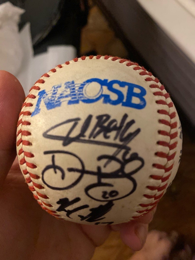 Multiple Signers / Team Autographs